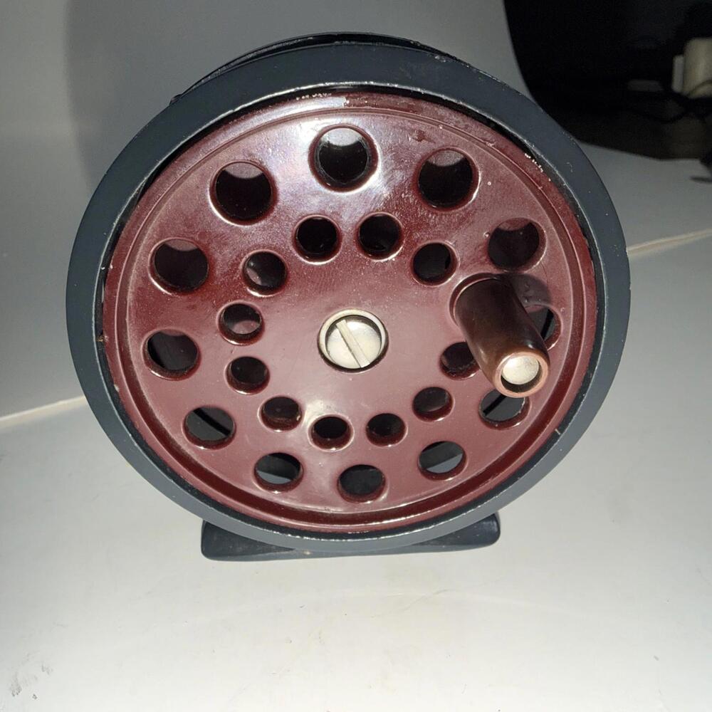 Fly Reel Vintage Shakespeare Noris  No. 2110 Fly Reel - Made in Japan